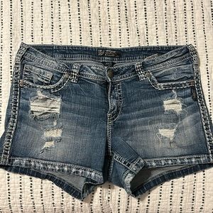 Silver Jeans Co Shorts Just in time for… winter in Florida!